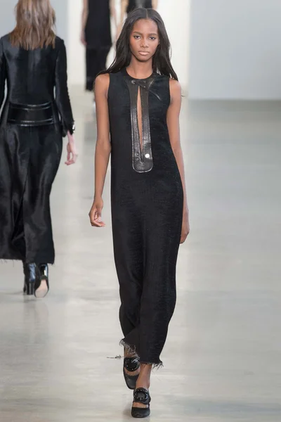 Look 34